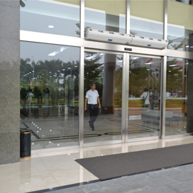 Auto sliding door